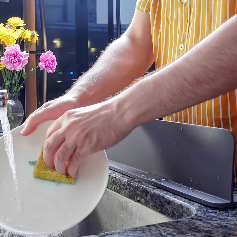 SplashStop™ | Silikon Spülbecken-Spritzschutz